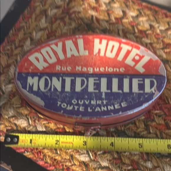 Vintage Red and Blue Decorative Box - Picture 13 of 13